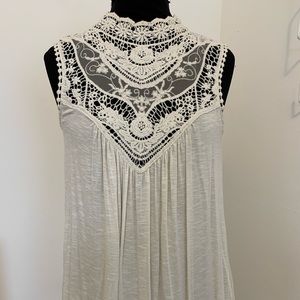 Boho knit tank with Lace detail